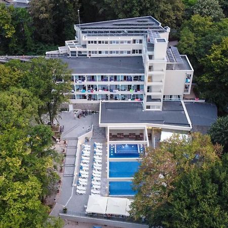 Ariana Hotel Kiten  Ngoại thất bức ảnh
