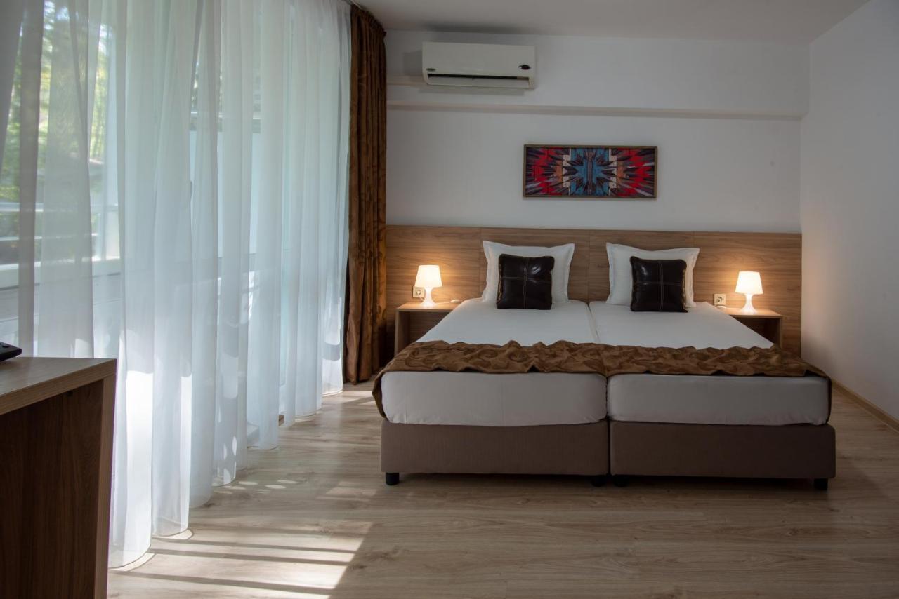 Ariana Hotel Kiten  Ngoại thất bức ảnh
