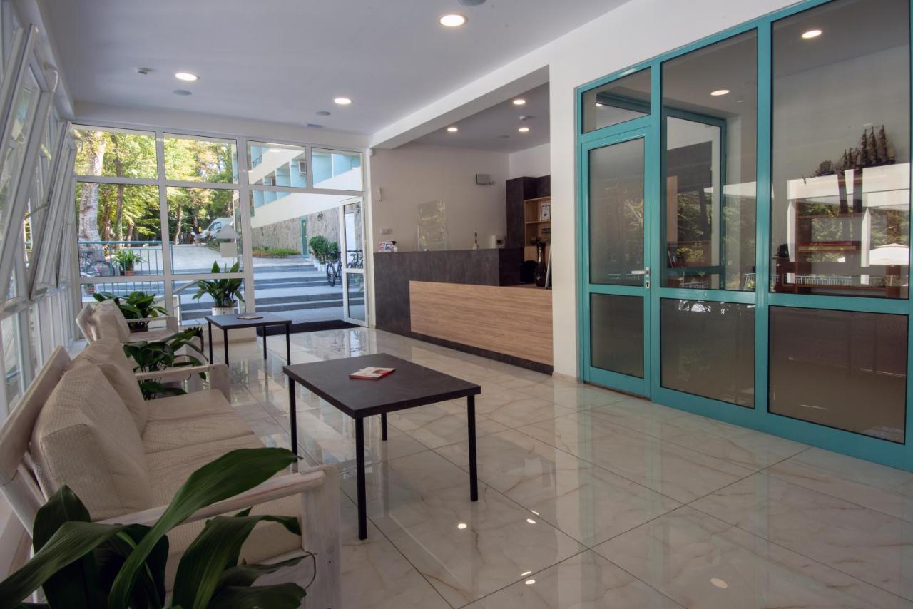 Ariana Hotel Kiten  Ngoại thất bức ảnh