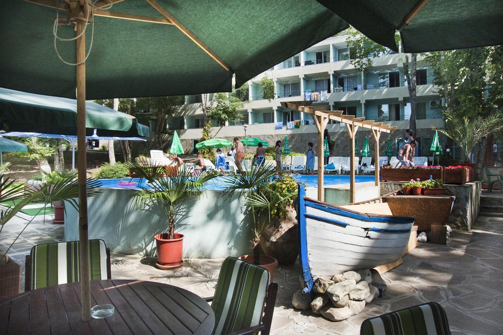 Ariana Hotel Kiten  Ngoại thất bức ảnh