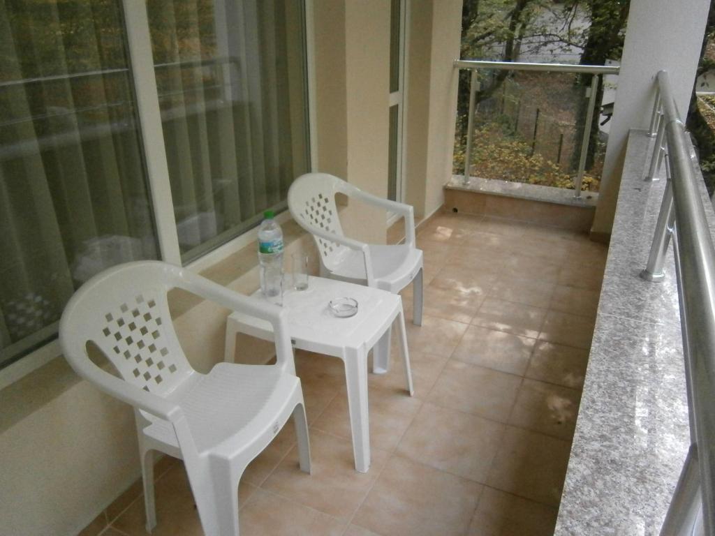 Ariana Hotel Kiten  Ngoại thất bức ảnh